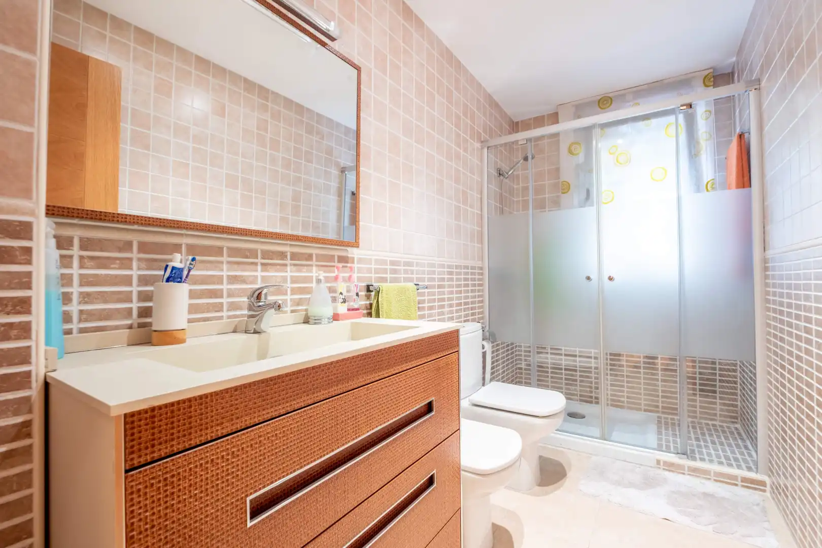 Bathroom of Houses for sale in Zaragoza  with Air Conditioner and Heating