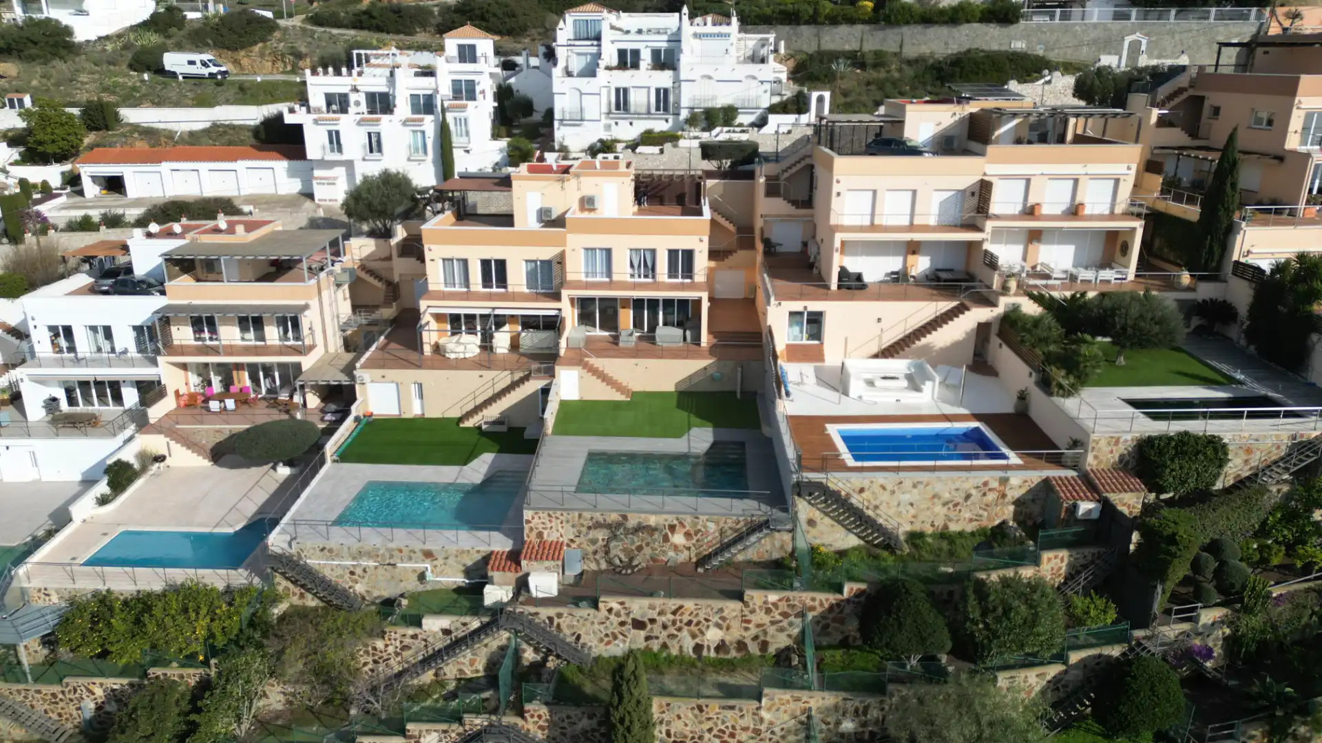 Vista exterior de Casa adosada en venda en Roses amb Aire condicionat, Calefacció i Jardí privat