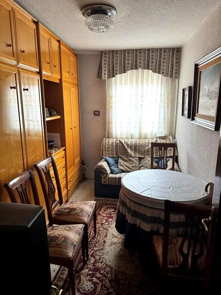 Living room of Flat for sale in Madrid  with Heating, Furnished and Alarm