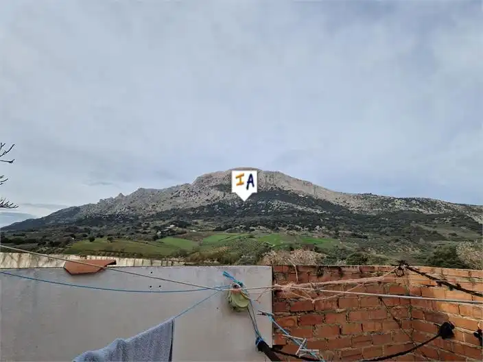Casa adosada en venda en Alfarnatejo