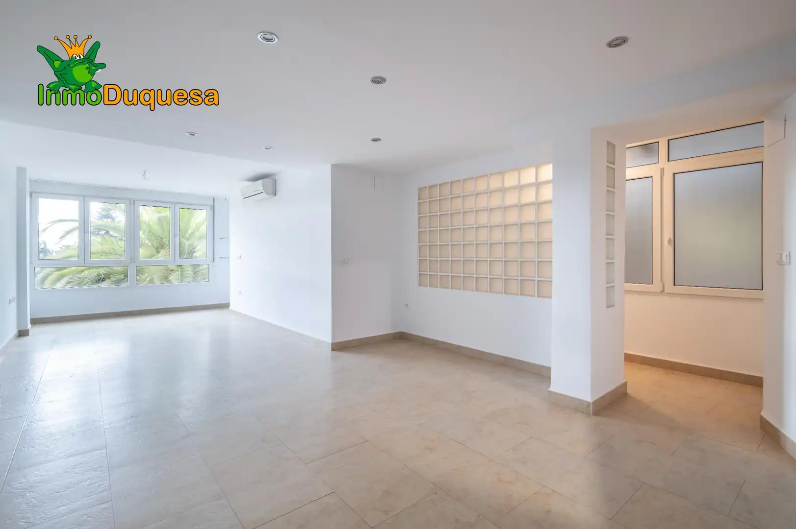 Flat for sale in Granada  with Air Conditioner and Heating