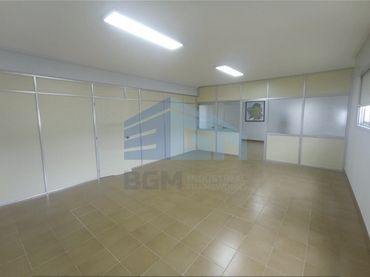 Oficina en alquiler en Vioño