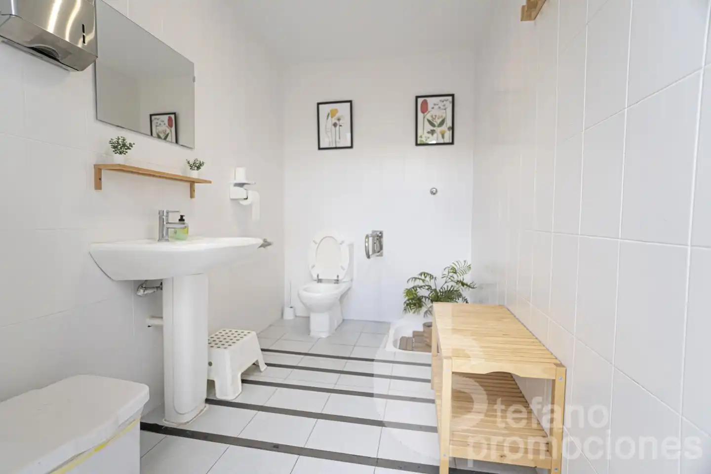 Baño de Piso en venta en Málaga con Aire acondicionado, Calefacción y Terraza