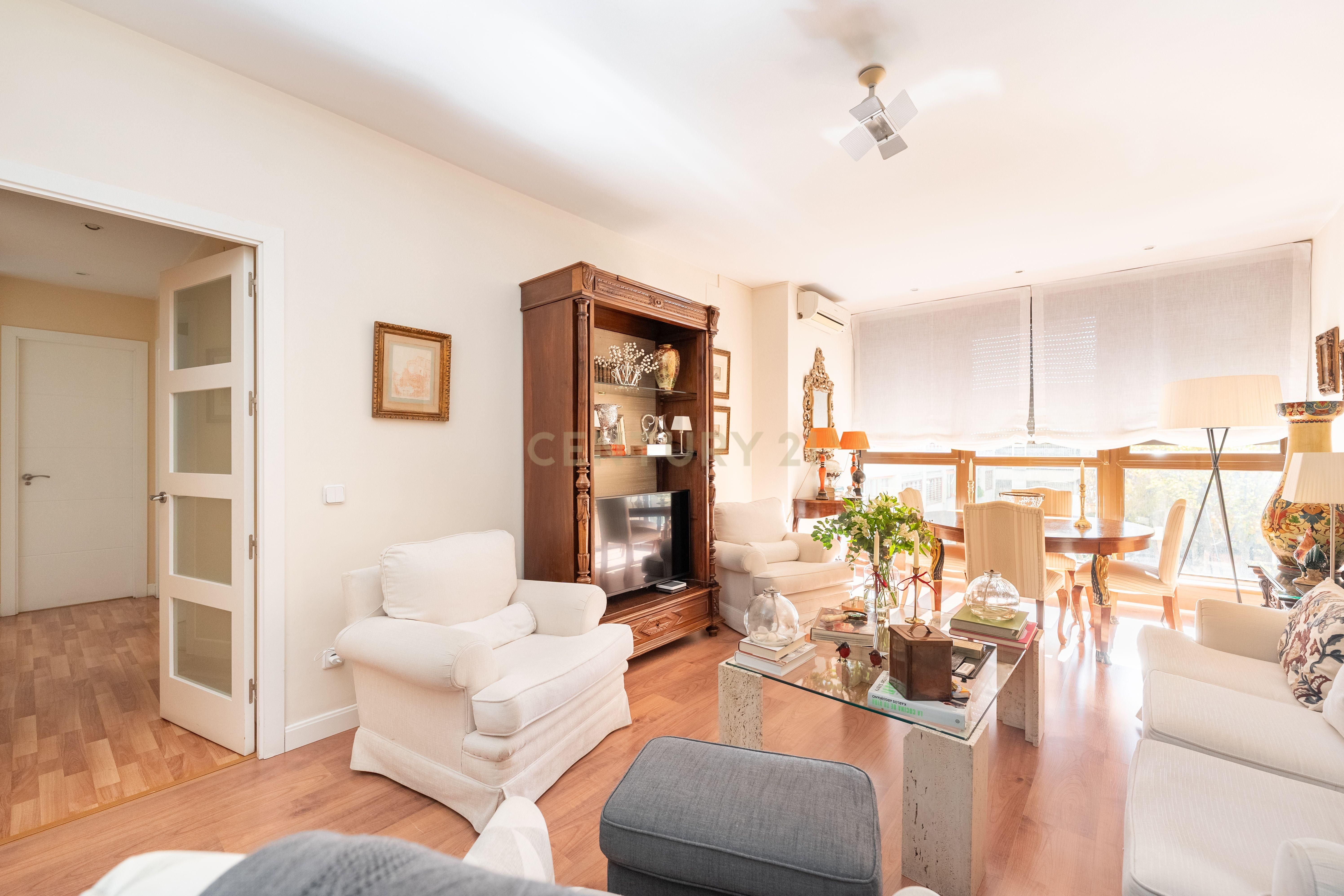 Sala de estar de Apartamento en venta en  Madrid Capital con Aire acondicionado y Trastero