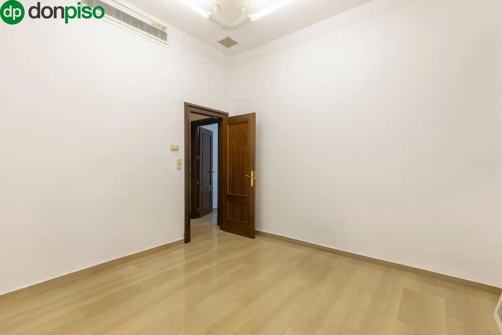 Local comercial en venda a Calle Ángel Ganivet, imagen 19