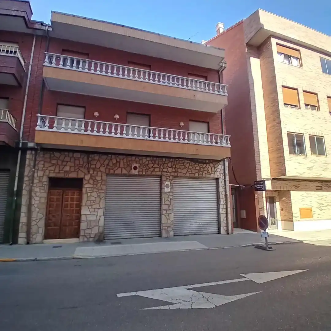 Exterior view of Buildings for sale in León Capital 
