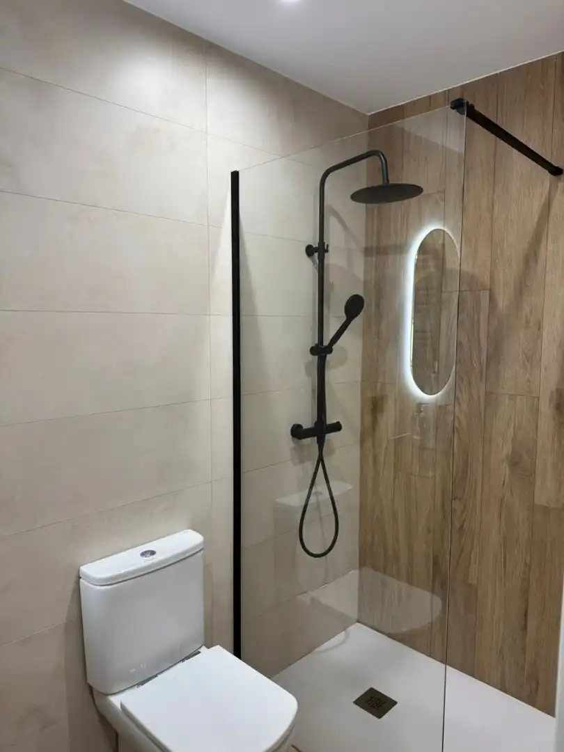 Baño de Estudio en venta en Salamanca con Aire acondicionado y Calefacción