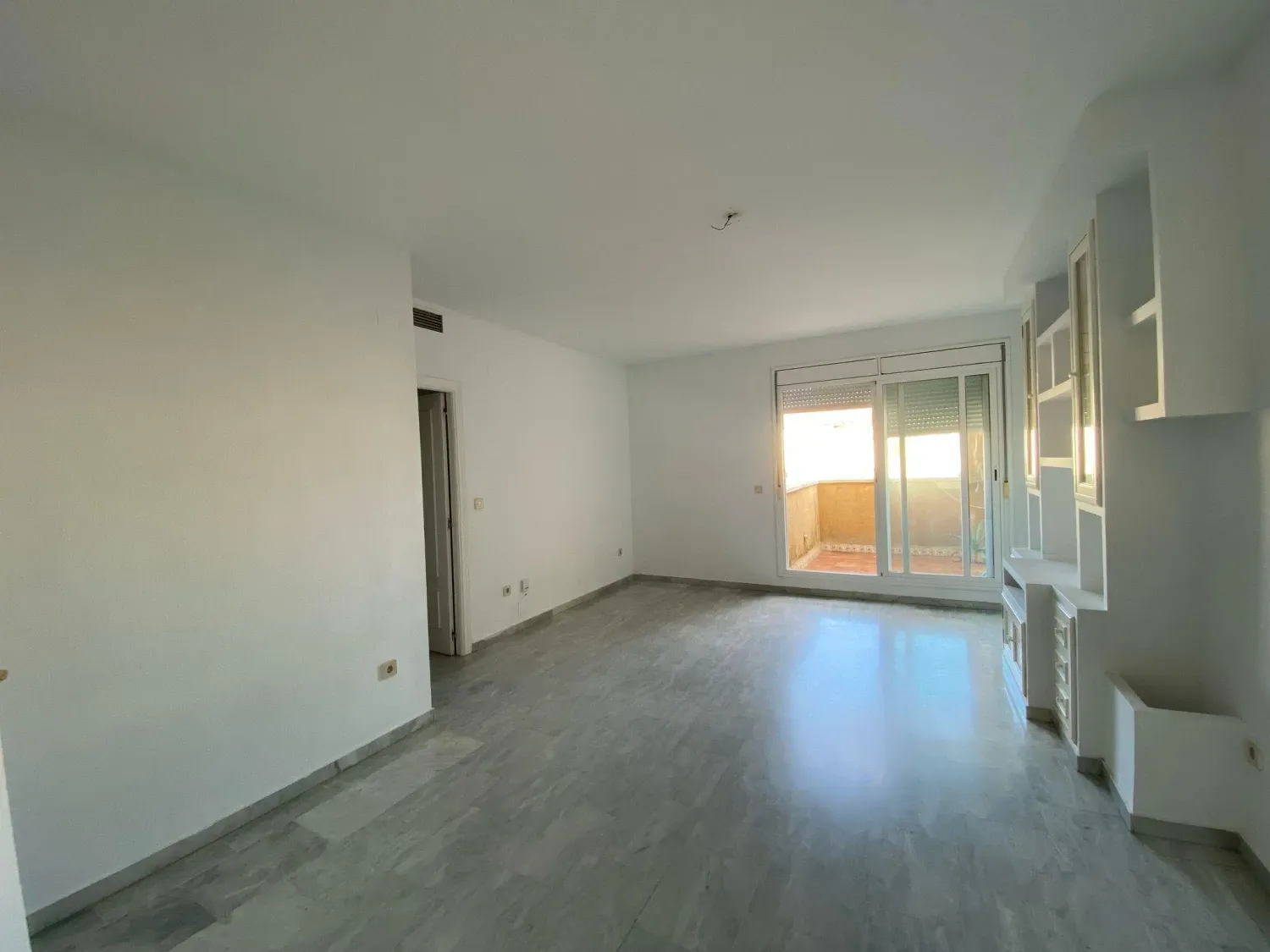 Sala d'estar de Pis de lloguer en Tomares amb Aire condicionat, Calefacció i Terrassa