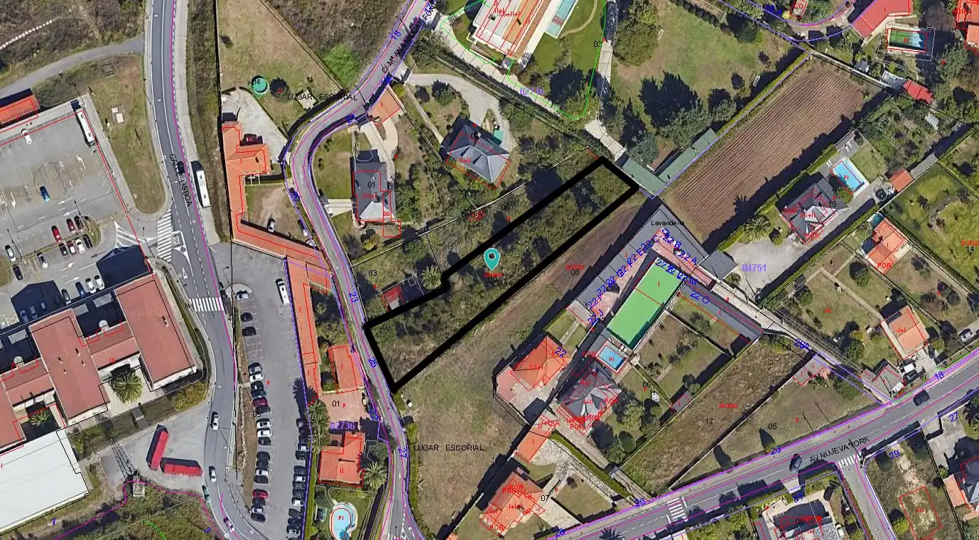 Residential land for sale in Elviña - A Zapateira
