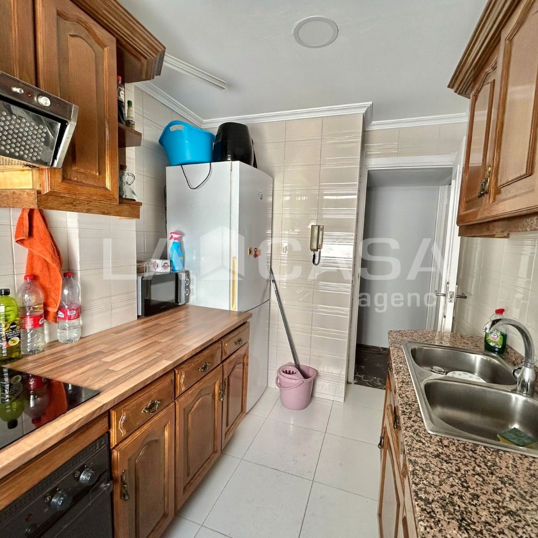 Cuina de Pis en venda en  Sevilla Capital amb Terrassa, Traster i Piscina