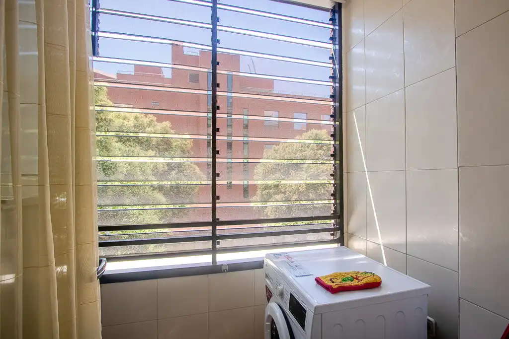 Balcony of Flat for rent in Madrid  with Air Conditioner, Private garden and Storage room
