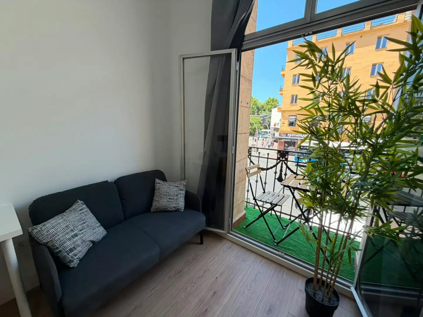 Terrasse von Wohnung zur Miete in Madrid mit Heizung, Privatgarten und Möbliert