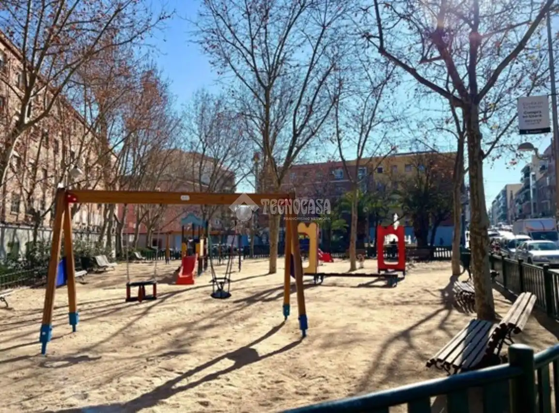 Vista exterior de Piso en venta en Madrid