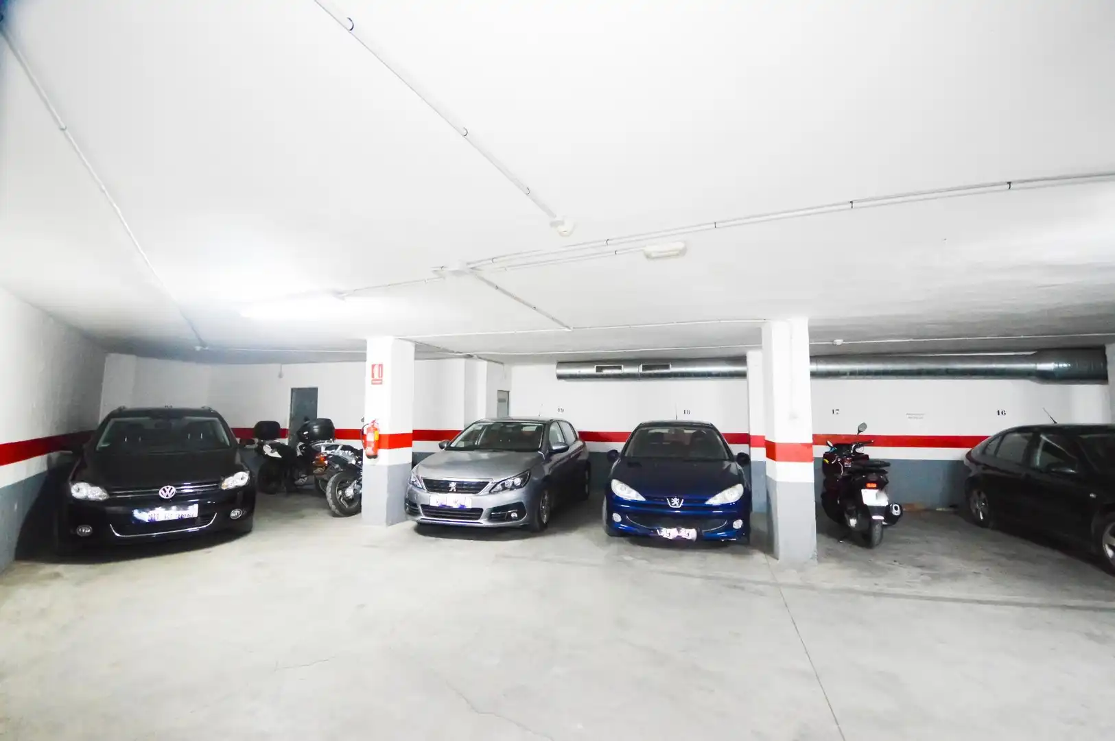 Parkplatz von Dachboden zum Verkauf in Viator mit Klimaanlage, Heizung und Terrasse