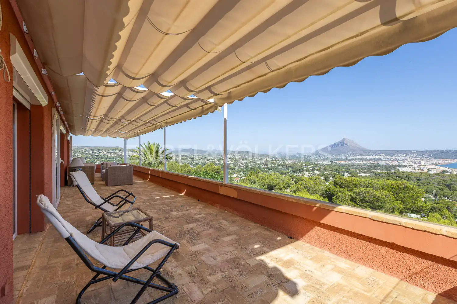 Terrasse von Haus oder Chalet zur Miete in Jávea / Xàbia mit Klimaanlage, Heizung und Privatgarten