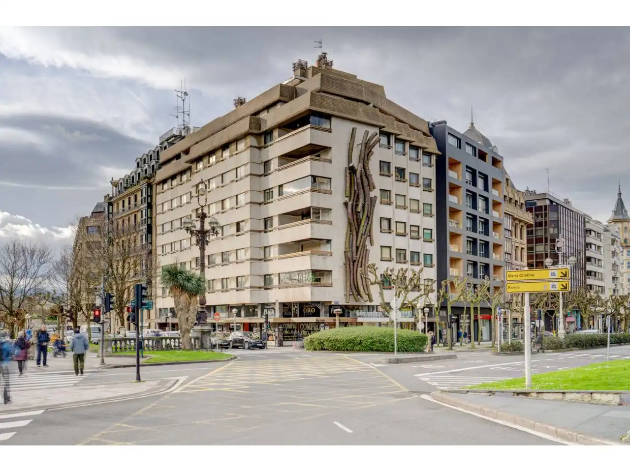 Vista exterior de Oficina en venda en Donostia - San Sebastián  amb Calefacció