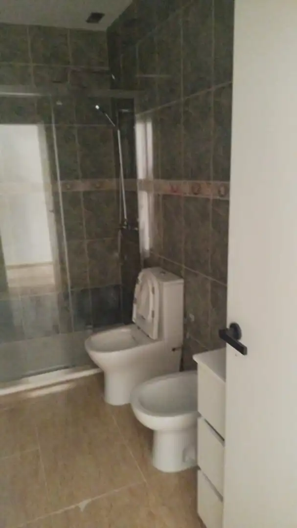Bathroom of Flat for rent in Zarza de Tajo  with Air Conditioner, Oven and Washing machine