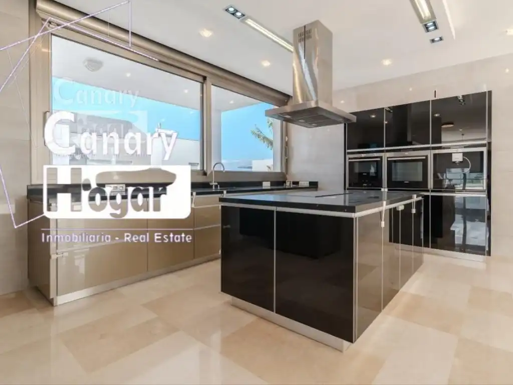 Kitchen of Houses for sale in Adeje  with Air Conditioner and Swimming Pool