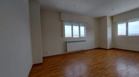 Foto 2 de Piso en venta en Logroño - Dinamarca, Portillejo - Valdegastea,  Logroño