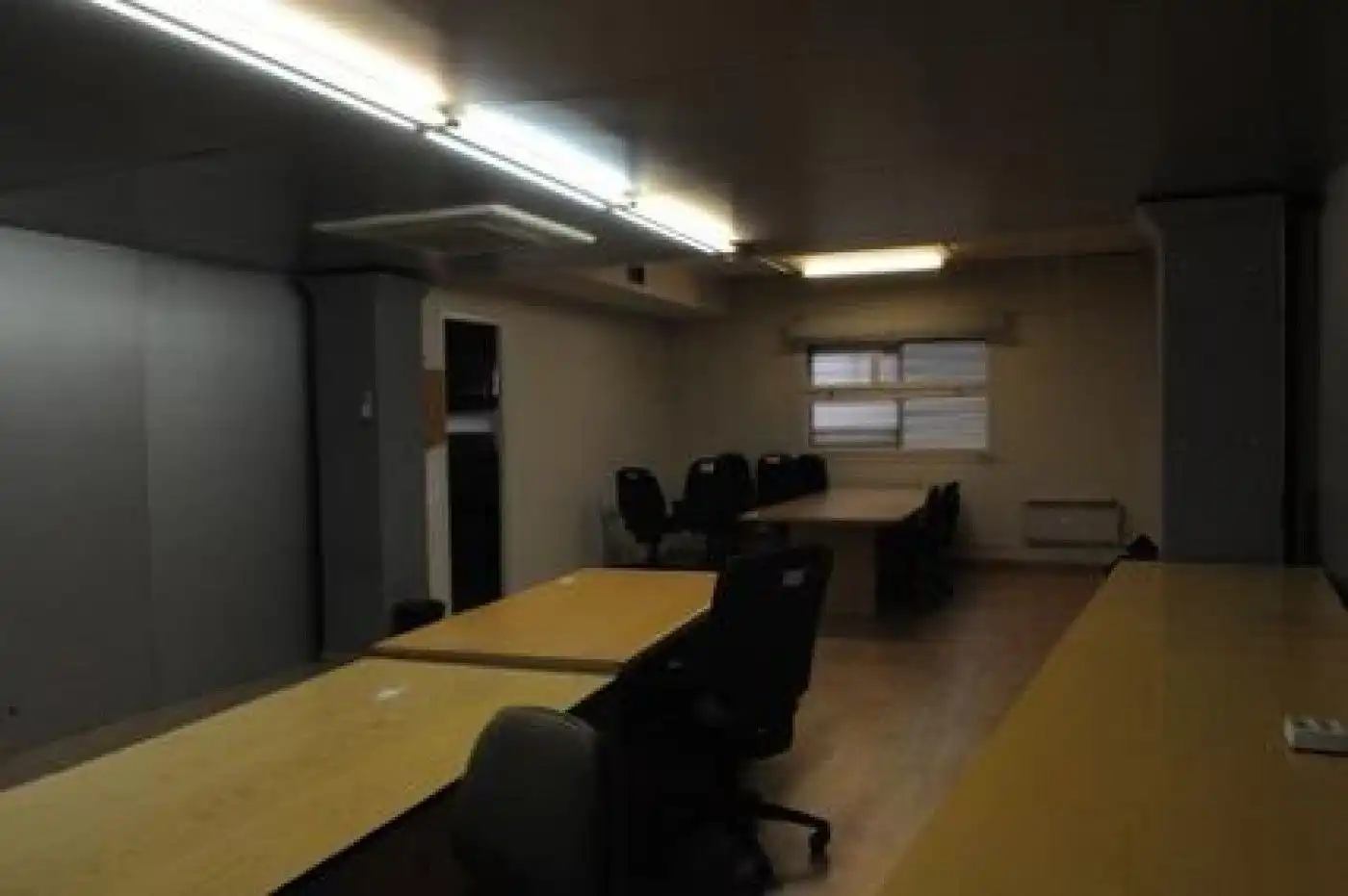 Local comercial en alquiler en Carrer de la Indústria, imagen 4