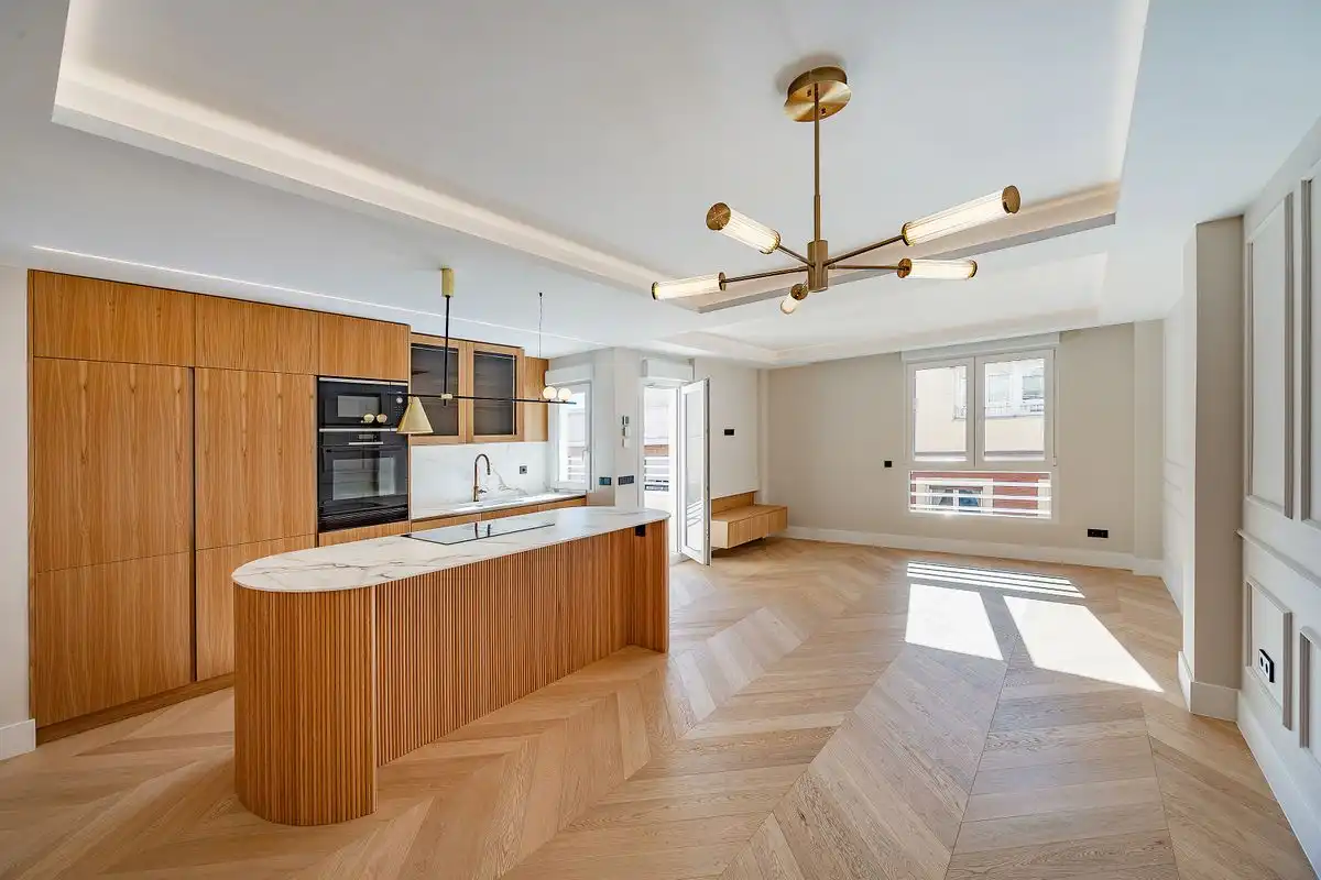Penthouse with terrace for sale in Chamberí, imagen 3