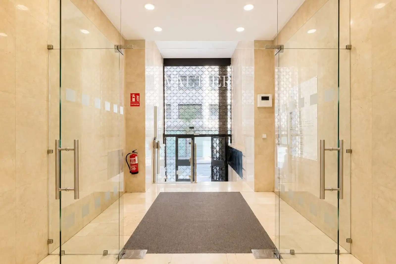 Ático de alquiler en Madrid con Aire acondicionado y Amueblado