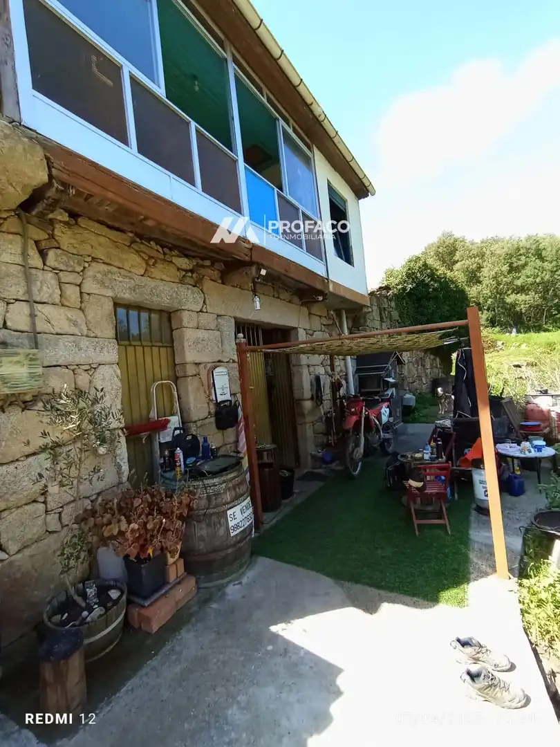 Vista exterior de Casa o xalet en venda en Punxín amb Calefacció i Traster