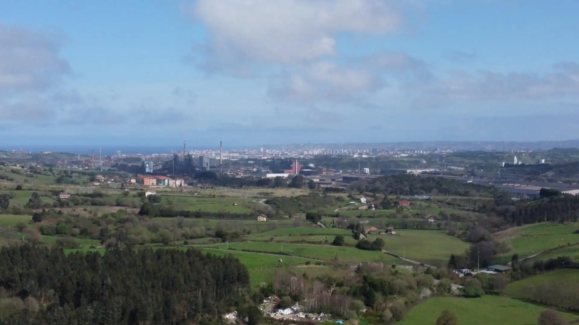 Vista exterior de Residencial en venda en Gijón 