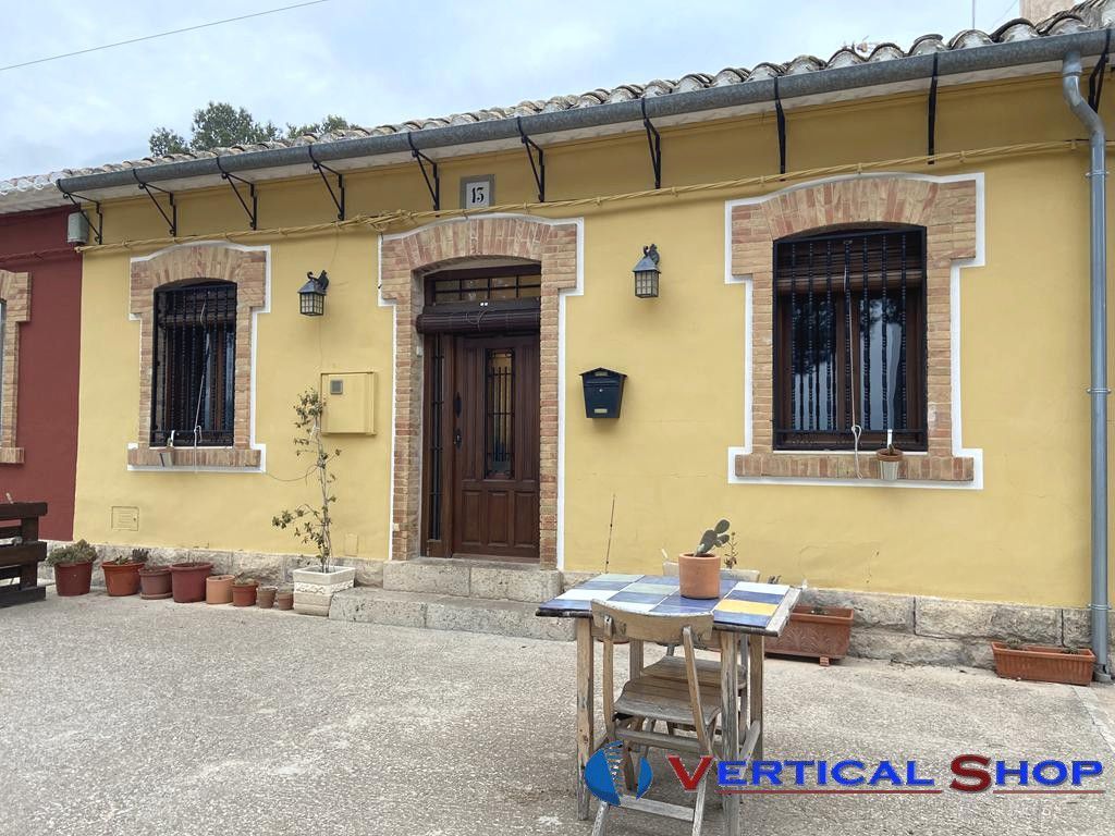 Exterior view of House or chalet for sale in Villena  with Air Conditioner and Heating