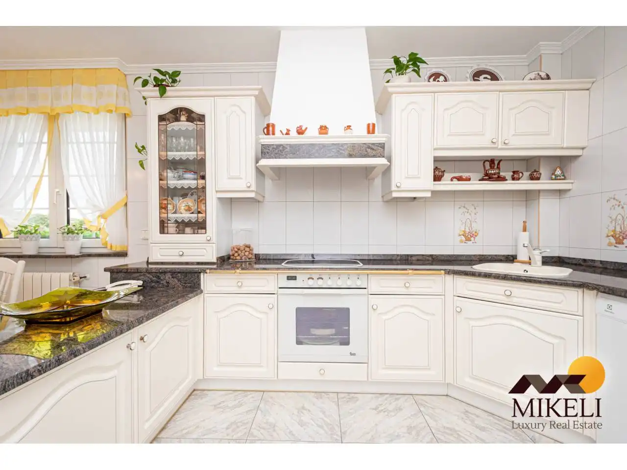 Cocina de Casa o chalet en venta en Santa Cruz de Bezana con Calefacción, Jardín privado y Terraza