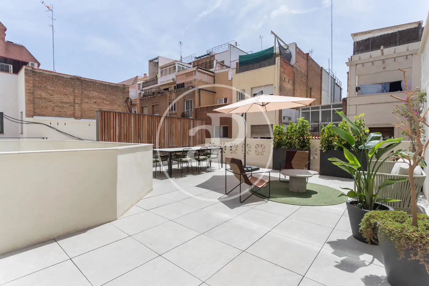 Appartamento con terrazza in affitto a Trav. de Dalt, imagen 27