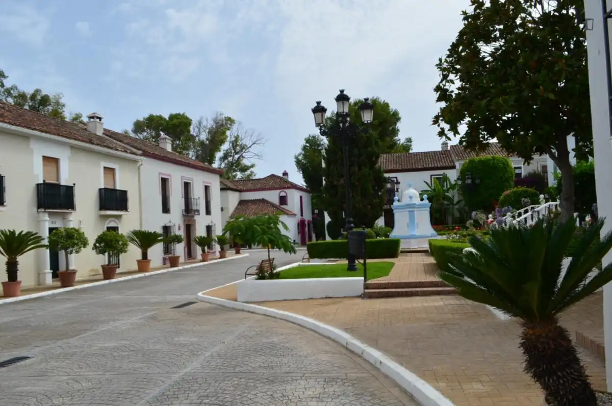 Casa o xalet de lloguer a Guadalmina Baja