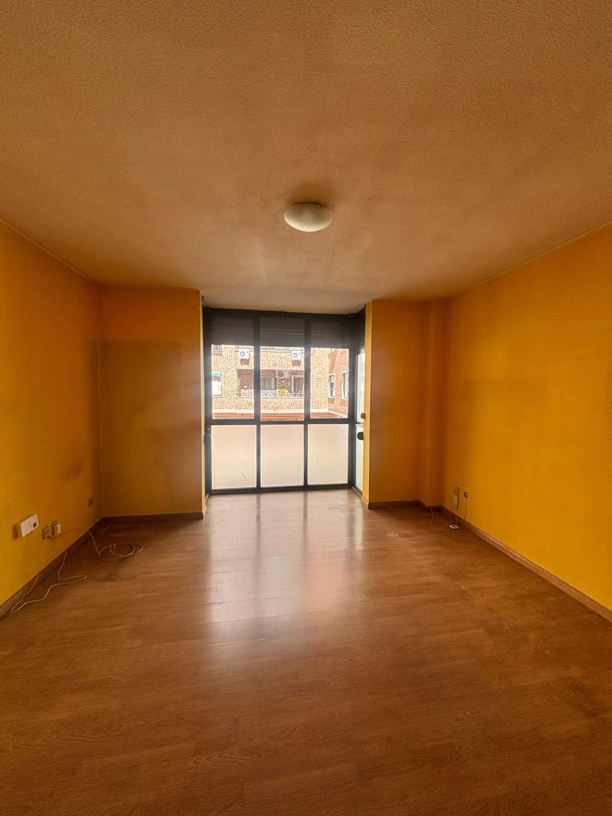 Dormitori de Apartament en venda en  Madrid Capital amb Calefacció i Piscina