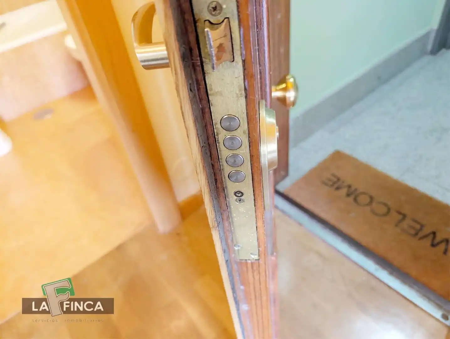 Apartament en venda en Oviedo  amb Calefacció, Traster i Moblat