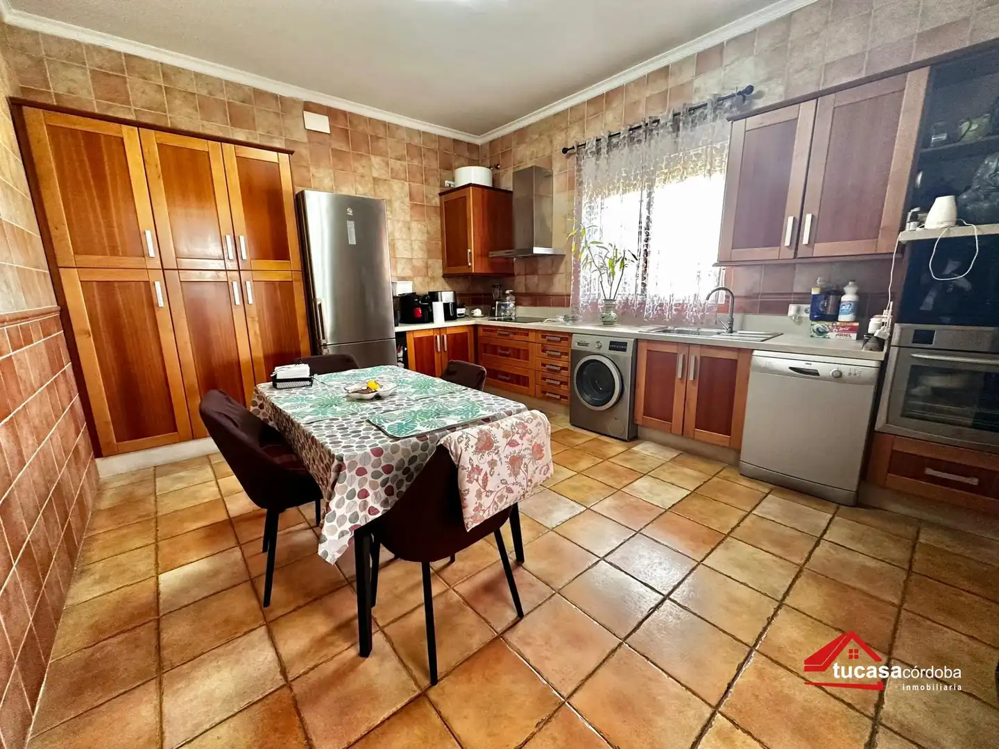 Cuina de Casa o xalet en venda en Córdoba amb Aire condicionat, Jardí privat i Piscina