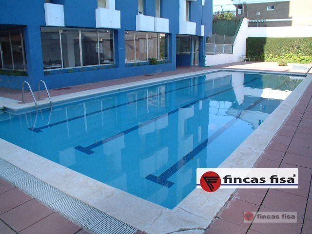 Piscina de Pis en venda en Premià de Mar amb Calefacció, Terrassa i Piscina comunitària