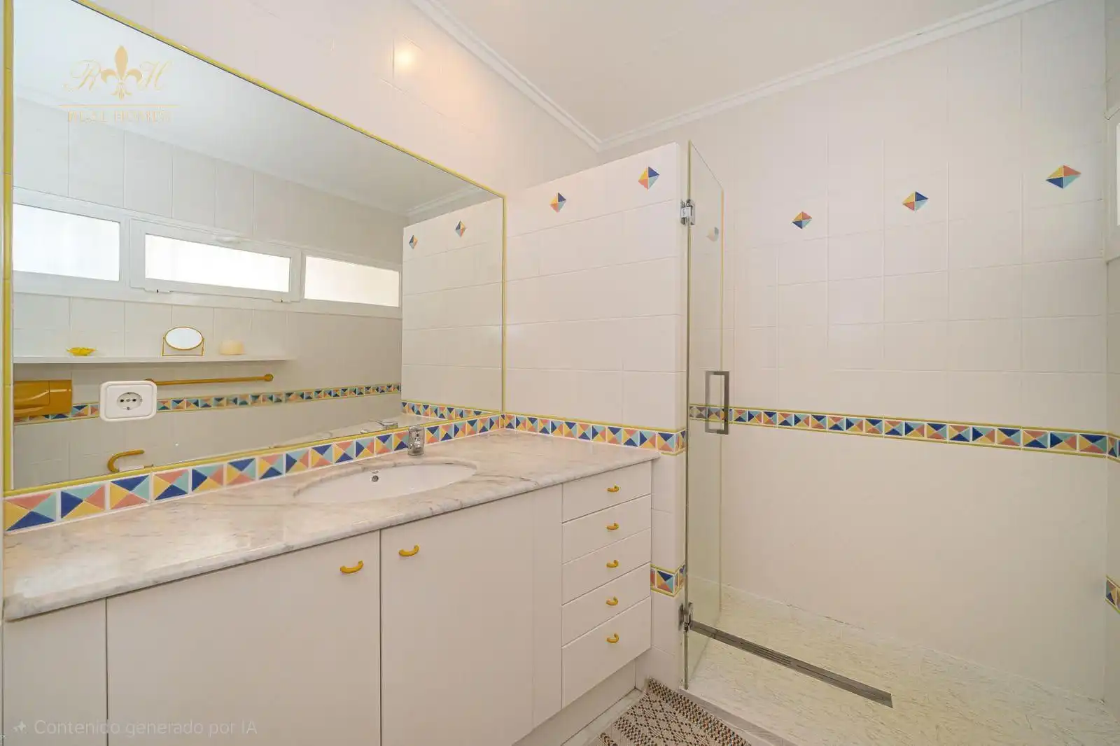 Bathroom of Houses for sale in L'Alfàs del Pi  with Air Conditioner, Terrace and Swimming Pool