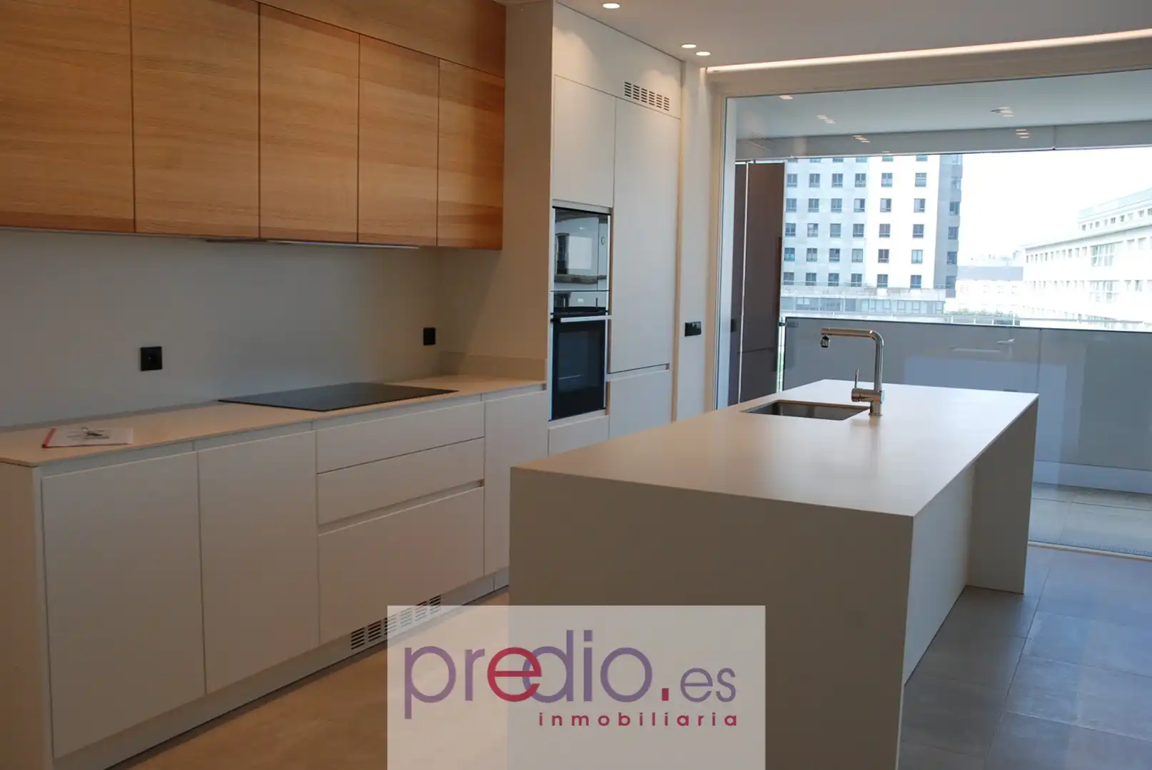 Cocina de Piso en venta en Lugo con Calefacción, Parquet y Terraza