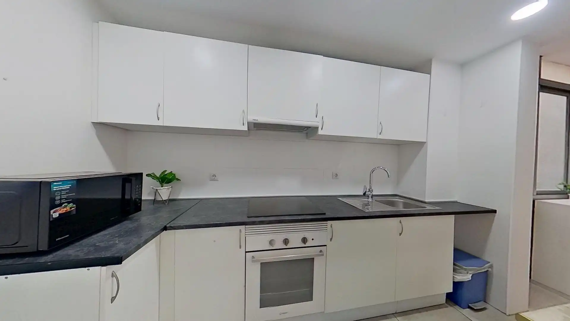 Cocina de Piso en venta en Madrid con Calefacción