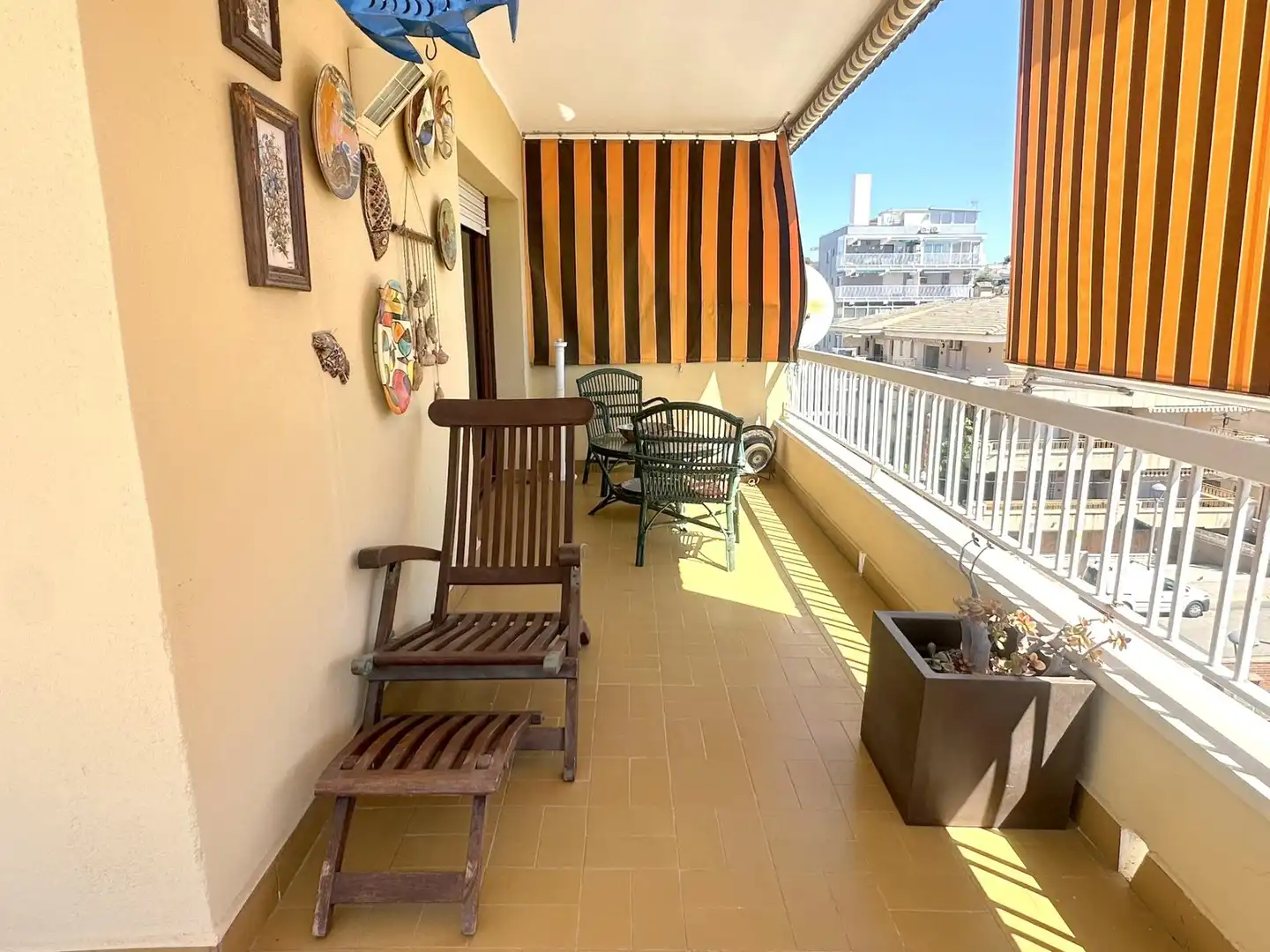 Terrasse von Wohnung zum Verkauf in Calafell mit Klimaanlage, Heizung und Terrasse