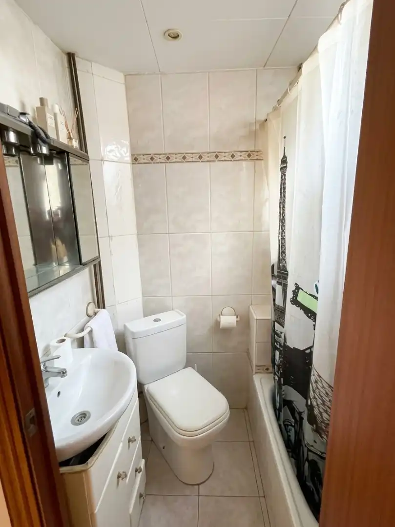 Baño de Piso en venta en Sant Martí