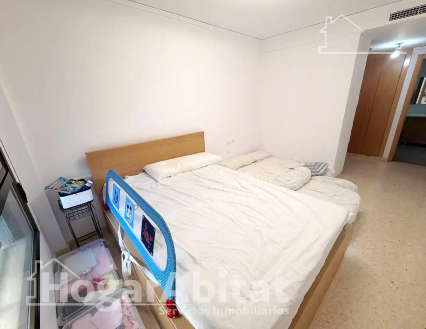 Bedroom of Flat for sale in Montserrat  with Air Conditioner, Heating and Terrace