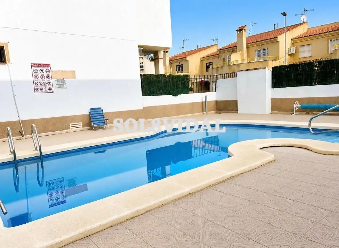 Piscina de Casa o chalet de alquiler en Orihuela con Amueblado y Piscina comunitaria