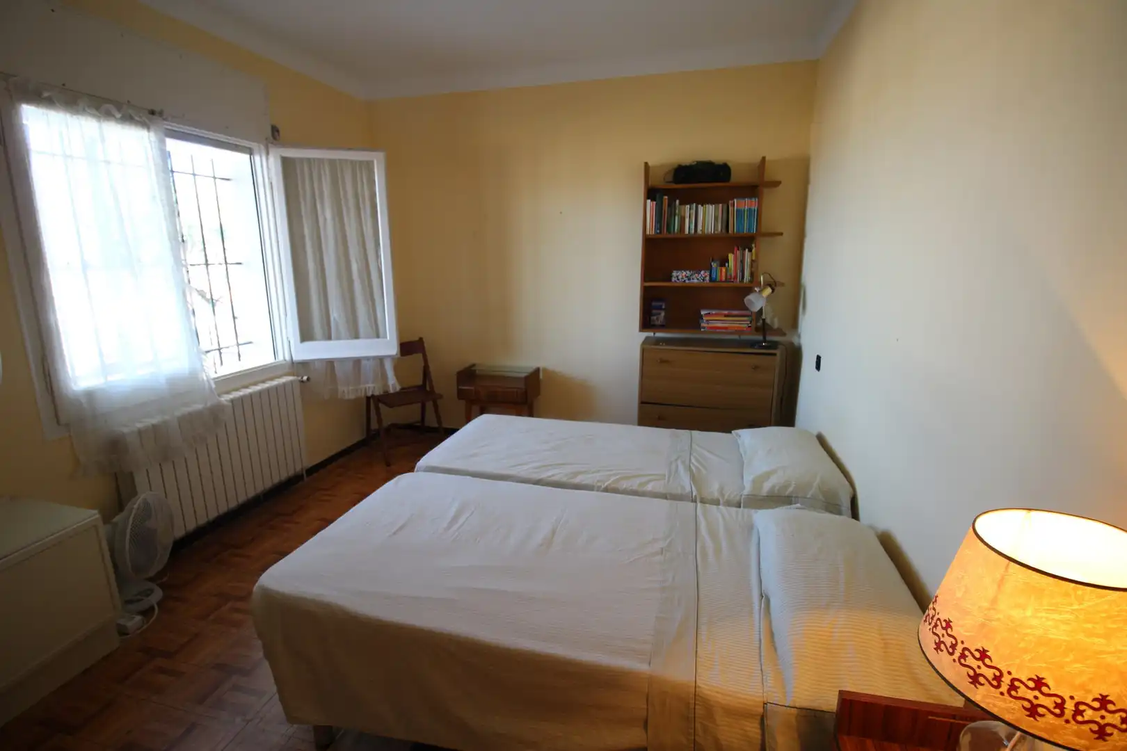 Habitación de Casa o chalet en venta en Llançà con Calefacción, Terraza y Amueblado