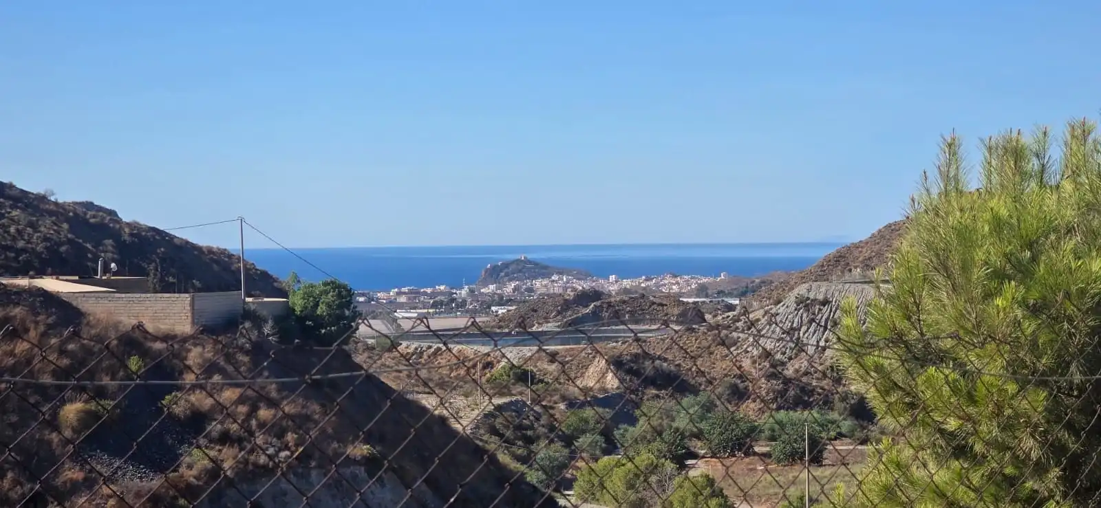 Casa rústica amb piscina en venda a Los Collados-Los Geraneos