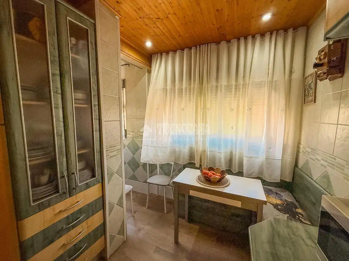 Bedroom of Flat for sale in Parla  with Air Conditioner, Heating and Terrace
