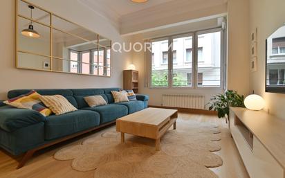 Living room of Flat for sale in Bilbao   with Heating, Terrace and Balcony