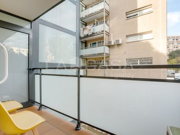 Piso con balcón en venta en Sant Martí