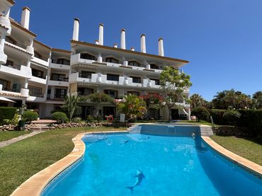 Triplex con piscina in affitto a Avenida Jacaranda 31