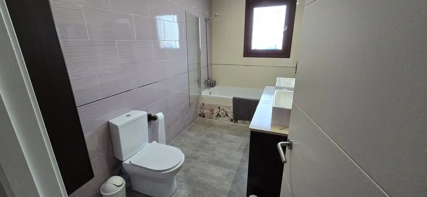 Bathroom of Houses for sale in Calvià  with Air Conditioner, Heating and Private garden